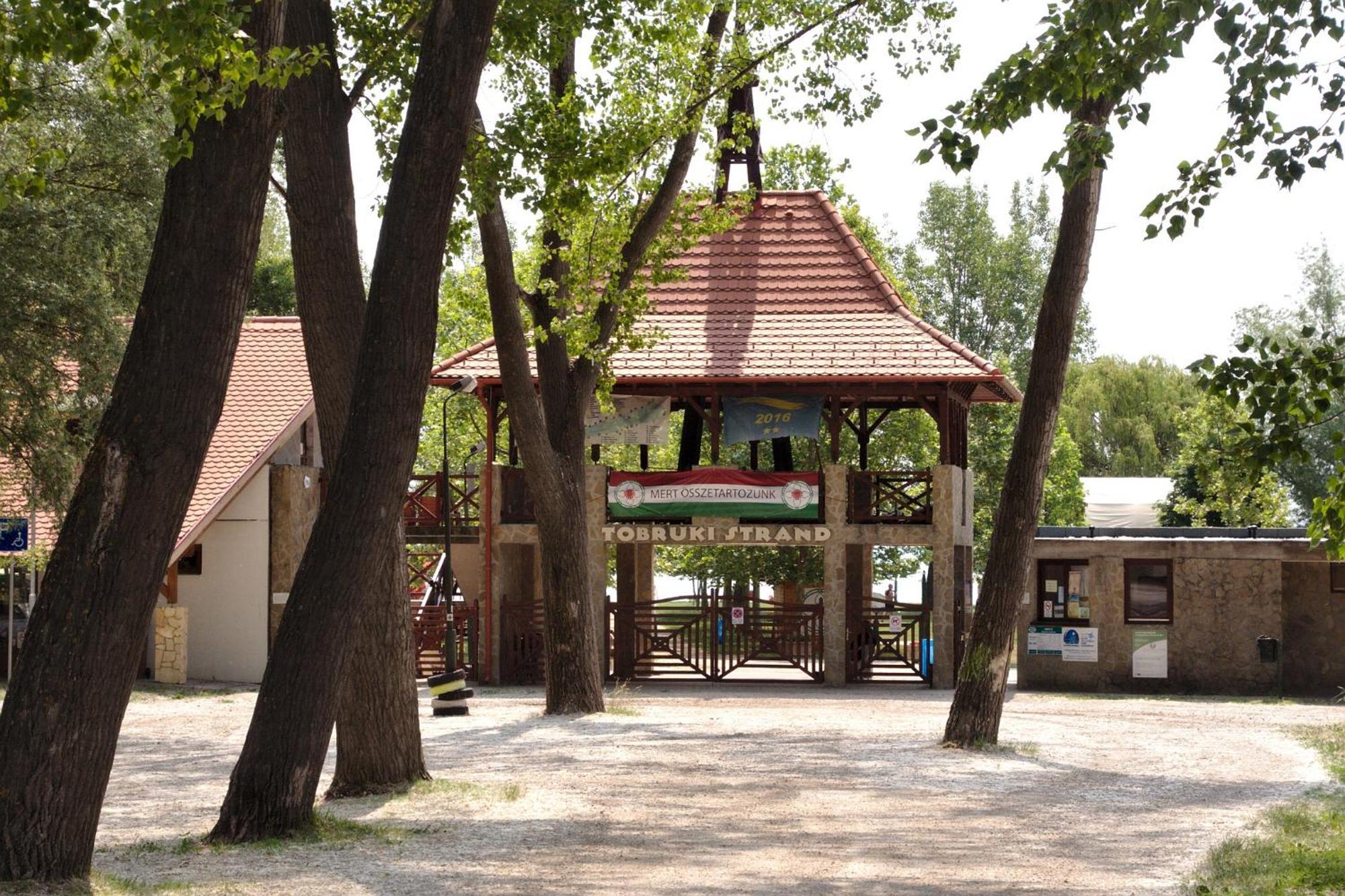 Csodakertes kisház Balatonfűzfőn Villa Exterior foto